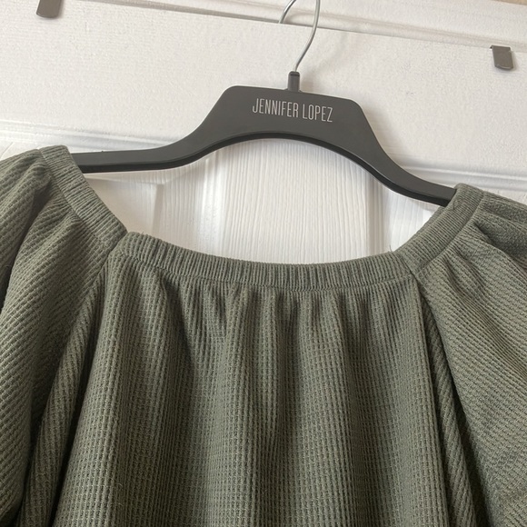 Top - Picture 2 of 9